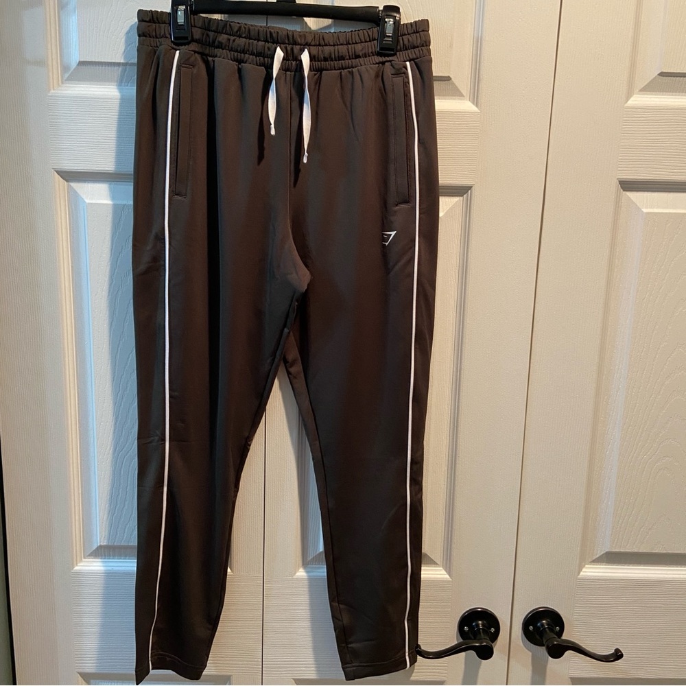 NWOT Gymshark Recess Strength Green Joggers - Men's Medium